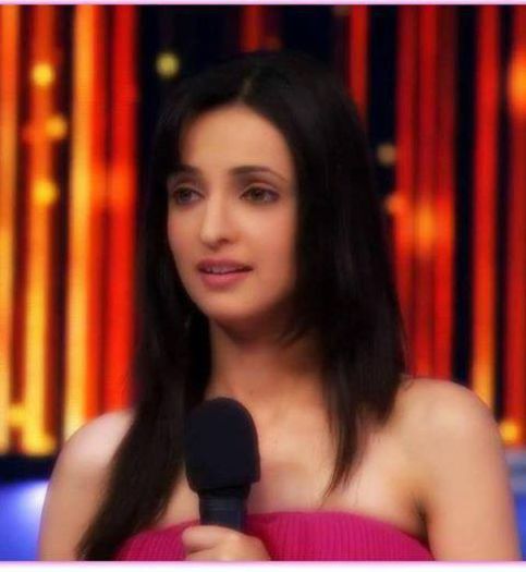 995976_642610835772642_1472845272_n - Sanaya Irani