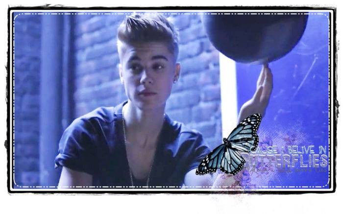 Si mie imi explodeaza, asteapta un pic!..ma duc sa vad daca am inchis usa - Episodul 3-TERMINAT