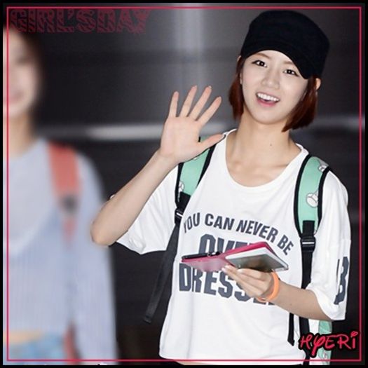 @. ..[ciocaneste; baga capul pe usa] ..Hellow. :3 ..:))