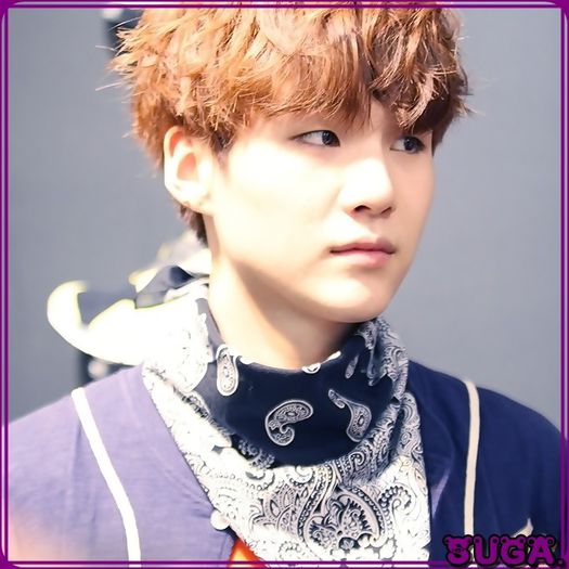 ✖ [se uita la Jo] Bebe. :3 :)) [priveste in jur].