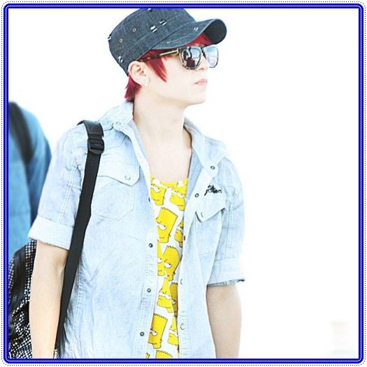 |~| ..Daaa.. poti ..si o faci bine. :)) ..[merge langa lac; se aseaza pe iarba] .. (:| ..