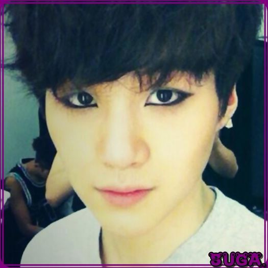 ✖ Ba da..dar nu iti va iesii la fel ca mine. :"> [uitandu`se fix la ea].