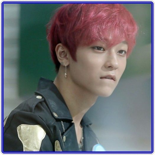 |~| .. :)) ..A recunoscut. :"> ..:))