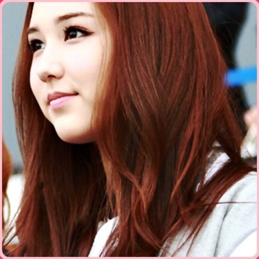 <> ..Eu? ..Mmm.. nu. :) ..