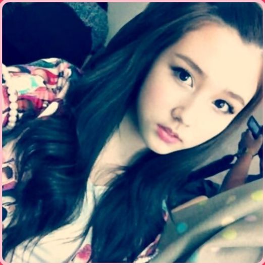 <> .. :| ..[se uita catre Kai] ..:-s ..:( ..