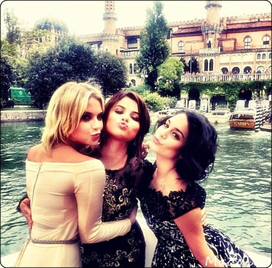 ┊^^ 9 5 2013 - Friends forever ;x ^^