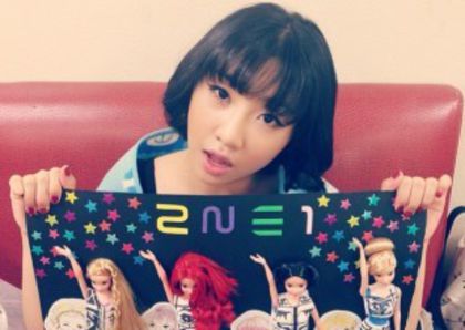 minzy-imnstagram-2ne1-dolls-310x220 - 2ne1 6