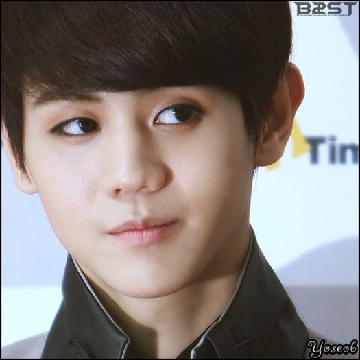 [:X] ..Bye piticot. :) ..[se uita la Jei] ..Ai nevoie de ajutor? :) - ix __ Episodul 021 __ xi