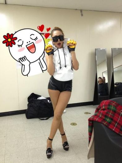bs_t6alcaaatuwt - 2ne1 6