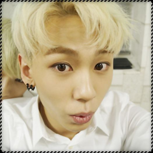 ♫ Uuu. [ridica manuta :3 :))] Euu. :D ;;). - ix __ Episodul 022 __ xi