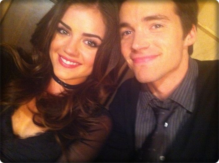 tumblr_static_ezria-pretty-little-liars-tv-show-28317769-1024-765