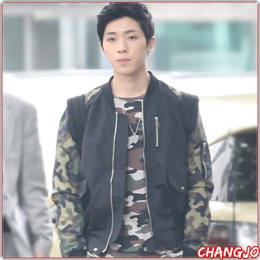 *- [back] Noapte buna. :) La picior? :-? Paii..am cazut la repetitii. ;)).