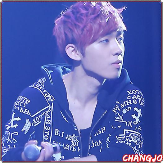 *- [se ridica] Deci..amm..daca e sa fie de rau..hyung nu afla de asta,da? :D.