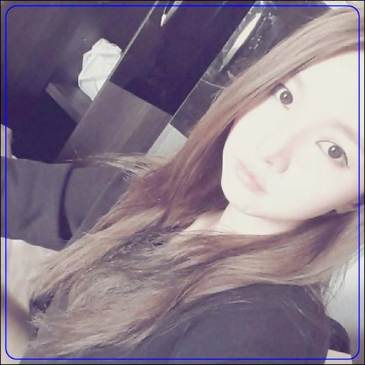 <J>. Parca ti-am spus sa ai grija. [-(