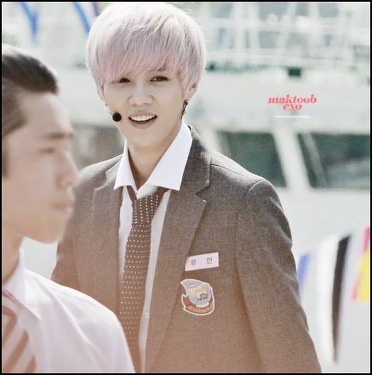 (LH) ..:-w Paa. :)) .. Mmm.. nu stiuu. :-s :))