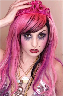 audrey-kitching-pink-crown-31000 - y__Emo---Audrey Kitcing