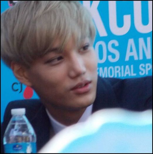 (Kai) ..A fost.. bine. :-? Eunn. ;;) [merge la ea;o imbratiseaza] La multi ani. :x