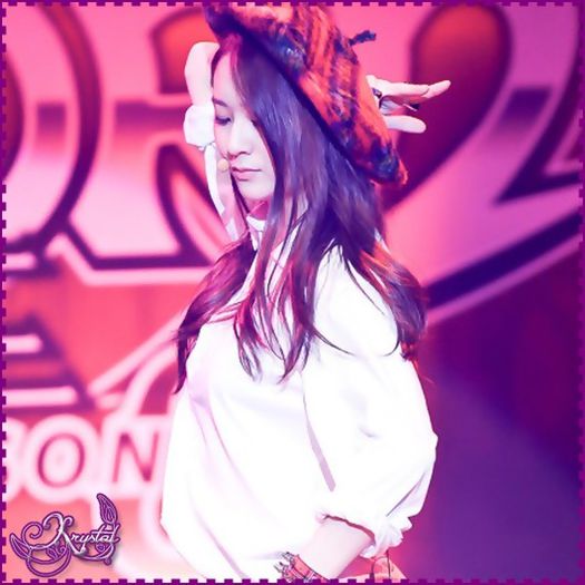 |< Voi putea inceta. :-< Deci..amm..eu..plec. :) :(.