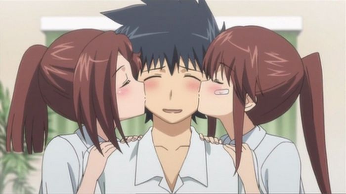 Ma uit la KissxSis ( ecchi ) :D :D