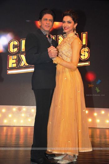 shahrukh-khan-and-deepika-padukone set of Madhubala