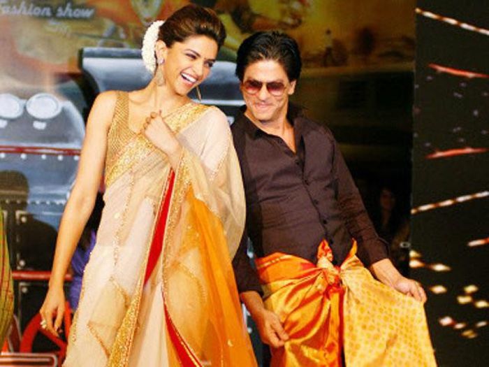 shahrukh-khan-deepika-padukone-promote-their-film