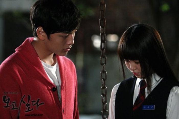 de ce nu vb cu nimeni?