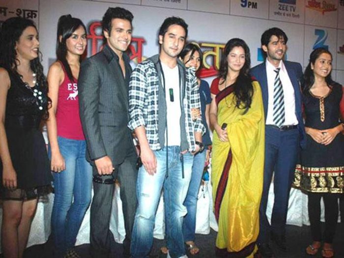 Ekta_Kapoor_introduces_the_new_cast_of_Pavitra_Rishta-84608 - Pavitra Rishta