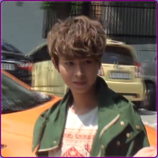 .&. |intra|inchide usa| ..:-L Puteai s-o lasi deschisa..:-L.. Revenind.. spune-mi..:o3.. Salut ^^