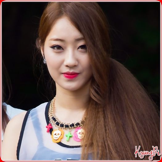 (яι) .. Nu aflii nimic din gura meaa. :-L .. :)) ..