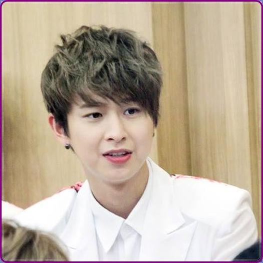 .&. Nu pot sa trec cu vederea..:)) E prea..prea... Habar n-am cum e..:)) KwangHee..cum de?..:)) - ix __ Episodul 025 __ xi