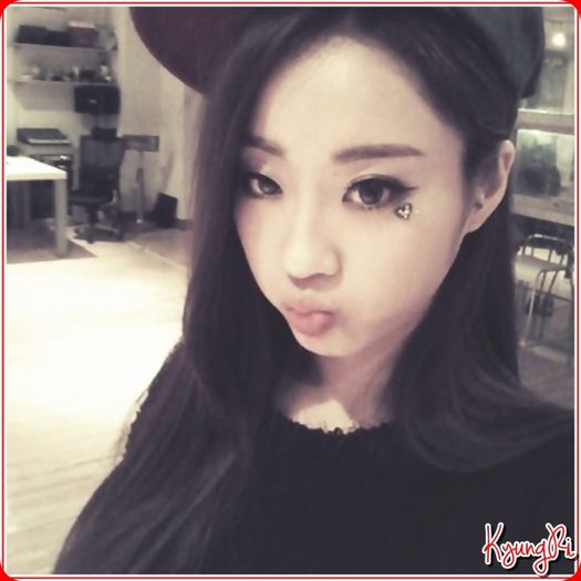 (яι) .. -.- .. |merge la Suga;il prinde de tricou| .. Yaa..tu? :-L .. -.- .. - ix __ Episodul 025 __ xi