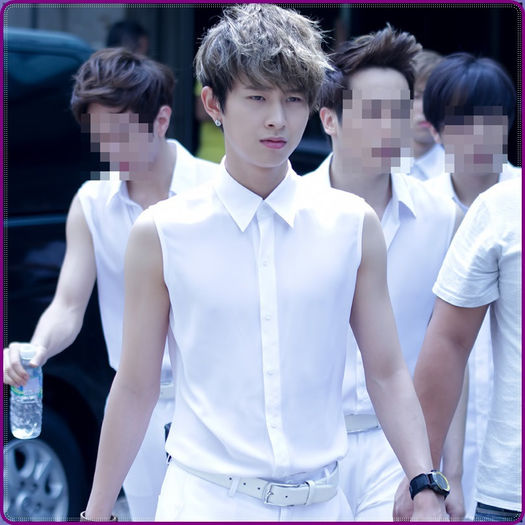 .&. `Mai bine te mutai tu aici decat MinWoo` sau.. `Kevin vine cu KwangHee` - `Cu cine? ;;)` ..:| - ix __ Episodul 025 __ xi