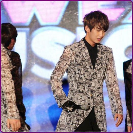 .&. ..in minte..:| Poate dai si atunci vina pe mine..:-w - ix __ Episodul 025 __ xi