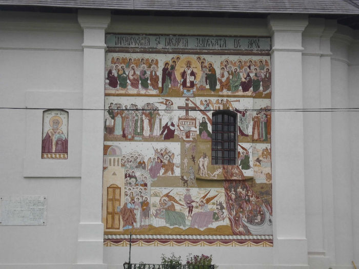fresca pe peretele exterior - La Manastirea Vorona jud Botosani