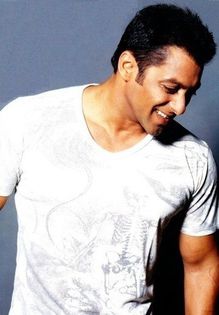 Salman-Khan-salman-khan-30901933-360-516