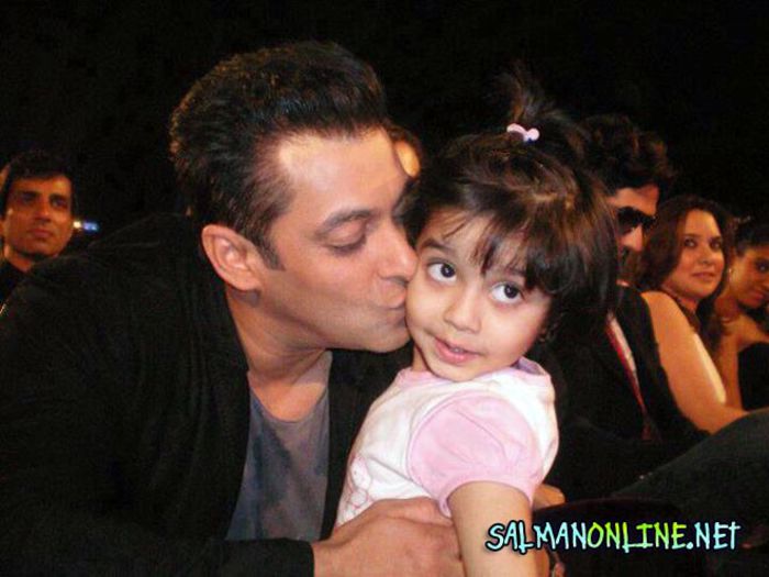 salman-with-children