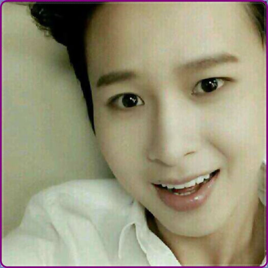 .&. |aratand spre Ri| Si eu te invit sa cunosti specimenul din Nine Muses :-s.. :))