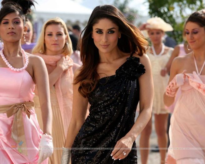 10953-kareena-kapoor-in-kambakth-ishq - Kareena Kapoor
