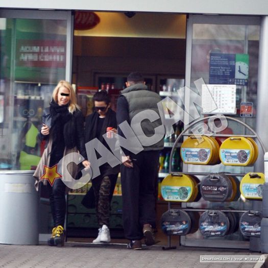  - 2013 03 22 - At The Gas Station in Bucharest