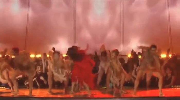 bscap0542 - xX_Come and Get It LIVE at MTV Movie Awards 2