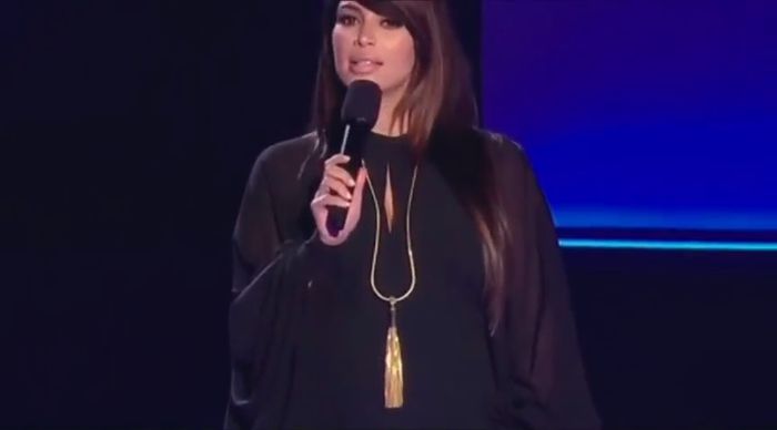 bscap0019 - xX_Come and Get It LIVE at MTV Movie Awards