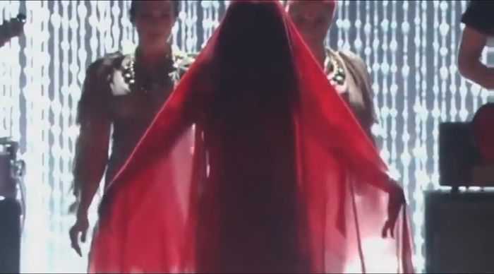 bscap0088 - xX_Come and Get It LIVE at MTV Movie Awards