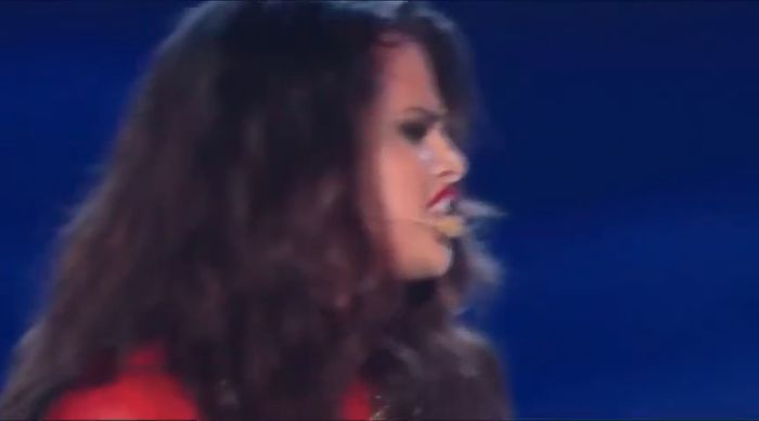 bscap0621 - xX_Come and Get It LIVE at MTV Movie Awards 2