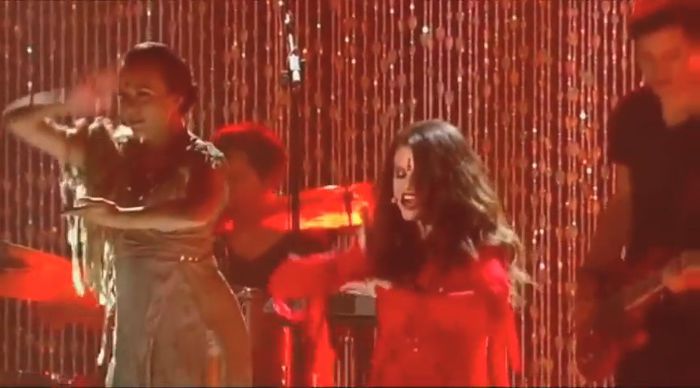 bscap0114 - xX_Come and Get It LIVE at MTV Movie Awards