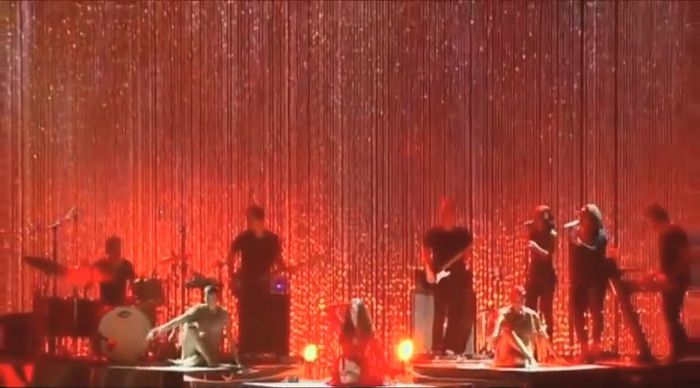 bscap0123 - xX_Come and Get It LIVE at MTV Movie Awards