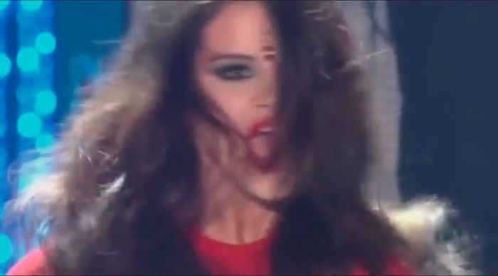 bscap0169 - xX_Come and Get It LIVE at MTV Movie Awards