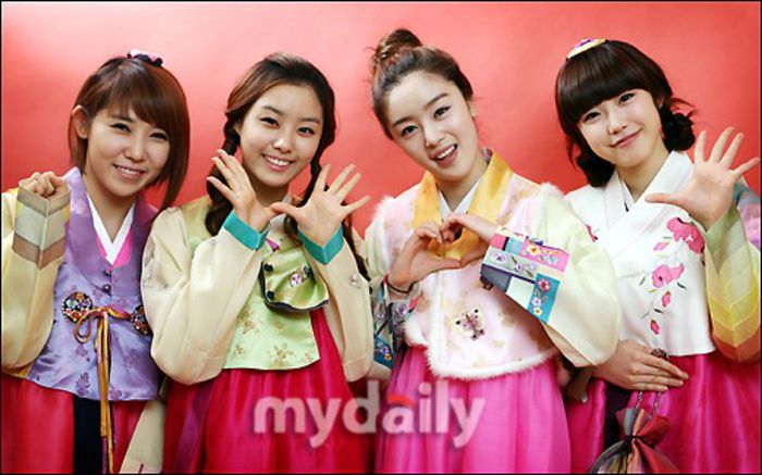 201002121546161136_2 - 1 Korean idols in hanbok