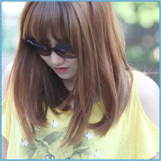 ~9~ [intra|se uita in jur] ..:-?.. Mmm.. MinWoo? Oh..perfect..intarzie..-_-.. [se aseaza pe canapea]