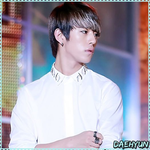 ^D^ [se uita la ea] :| Ce cauti..aici? :|. - ix __ Episodul 025 __ xi