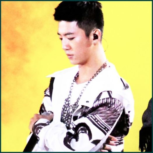 ~| [il ciufuleste;revine la pozitia initiala]  Atunci..am plecat..